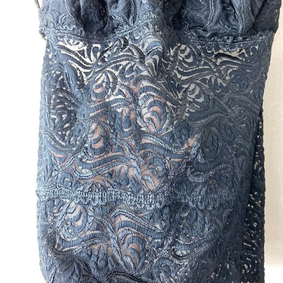 NWT Bebe Black Halter Lace Top Size Large - Picture 3 of 8